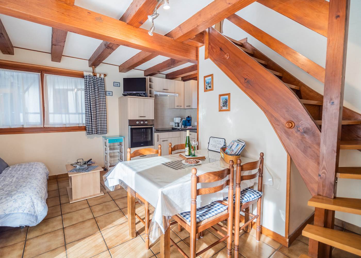 Pièce principale du pavillon Muscat (coin repas)