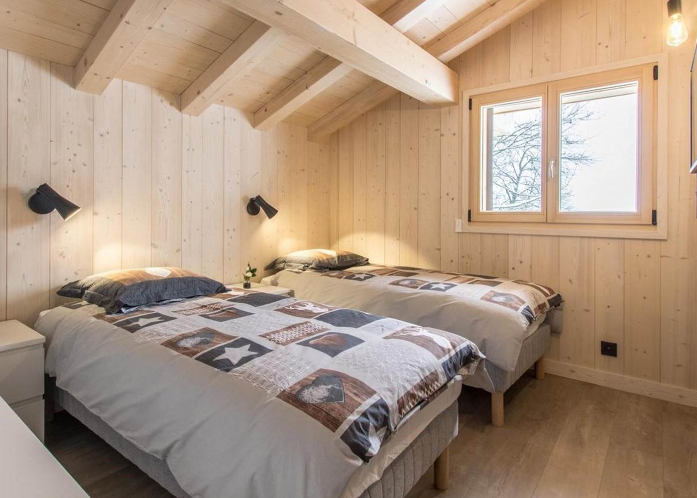 Chambre 2 à l'étage