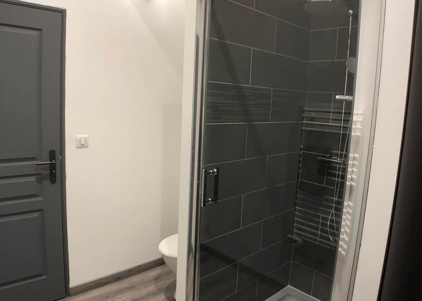 CHAMBRE JULIENAS_SDB_3