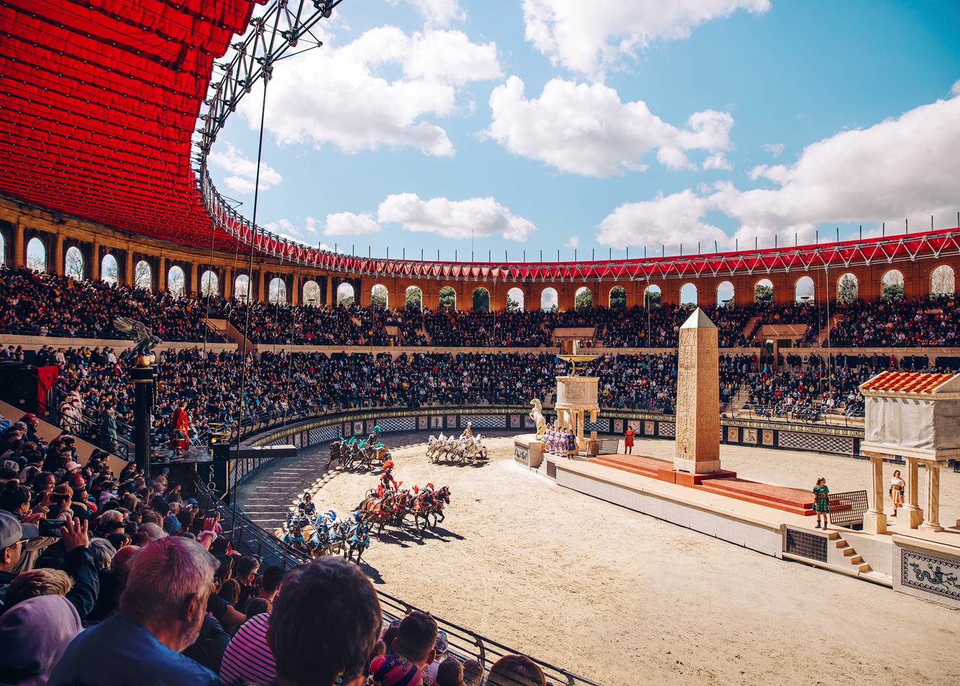 Le Puy du Fou à 15 minutes de notre maison d'hôtes La Chouannerie