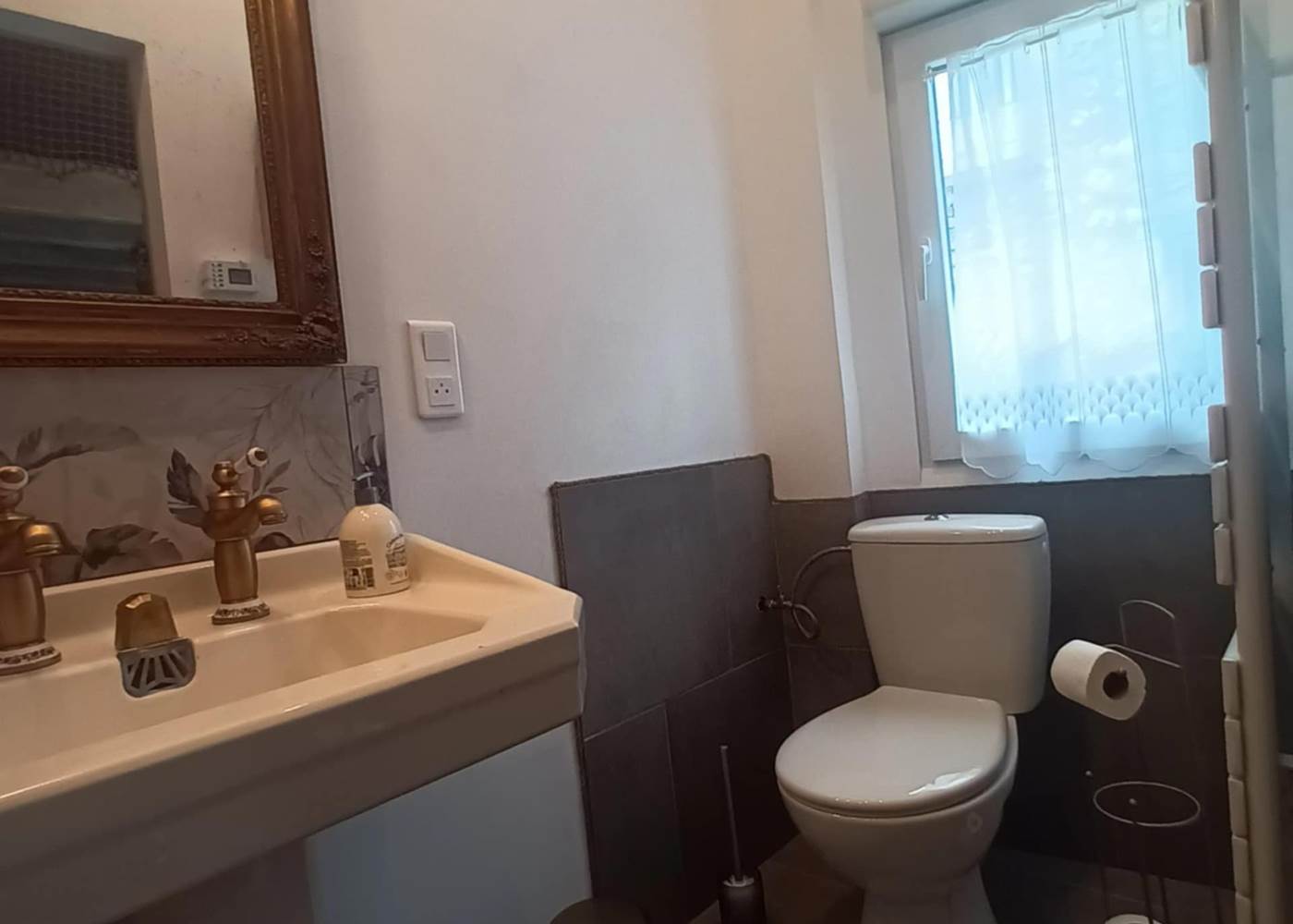 20241020_085939369_iOS