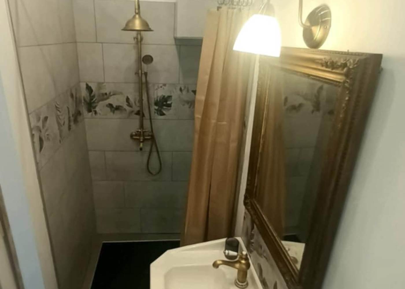 20241020_085939231_iOS