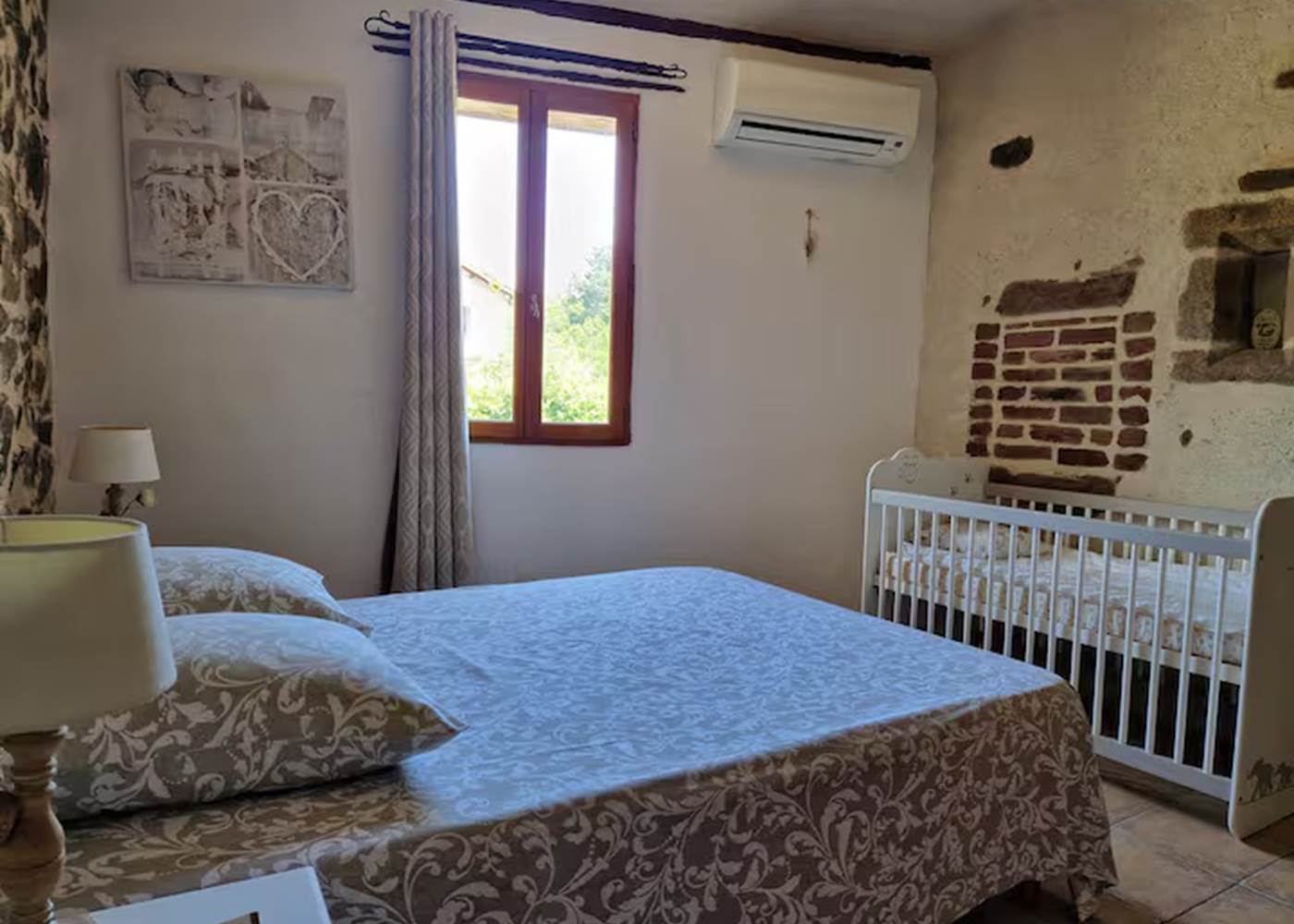 a9a9793c-f572-476d-9279-0f404af31a2a