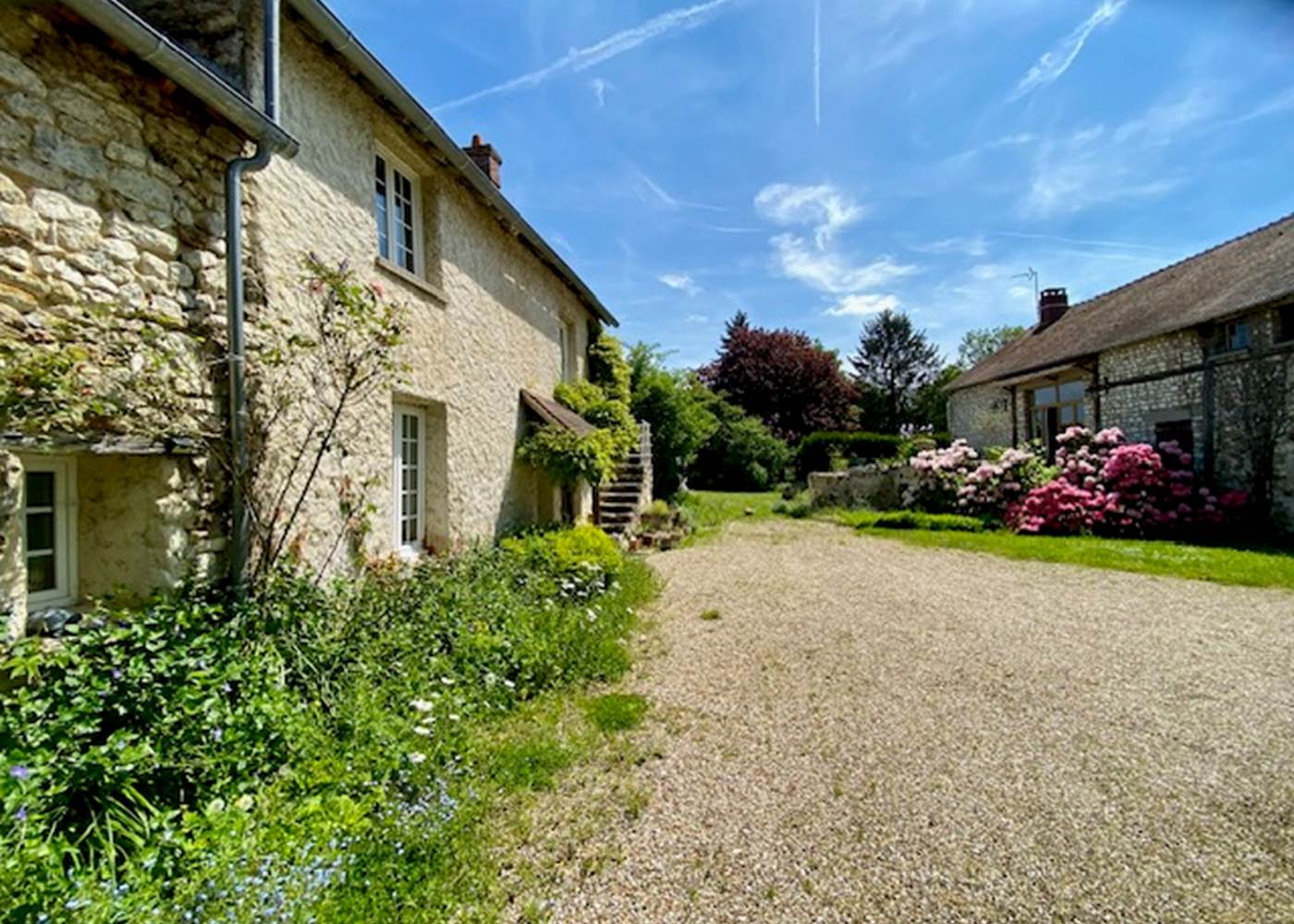 Maison d'hôtes - Cour et parking privé