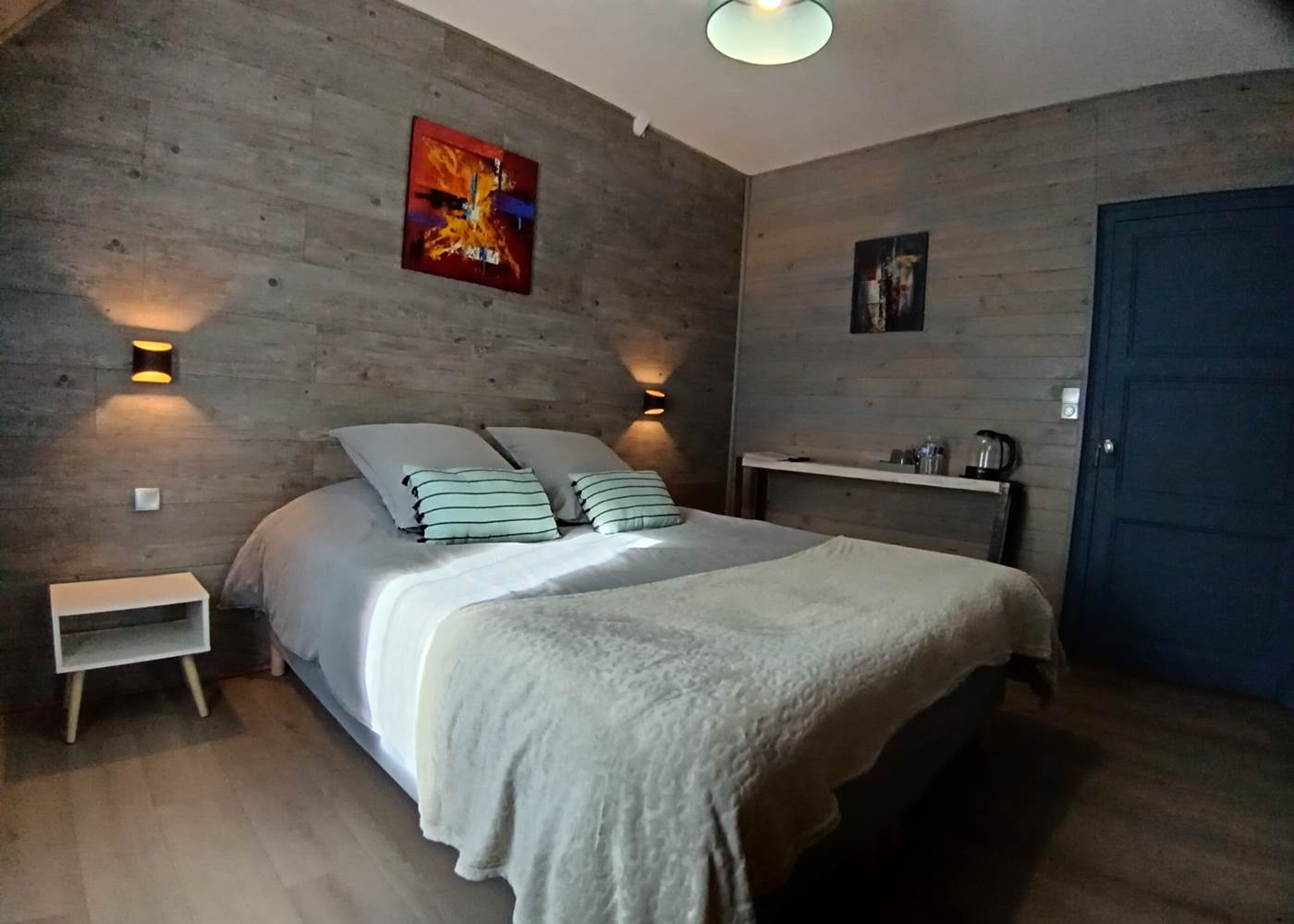 CHAMBRE VUE FENETRE FRANQUETTE