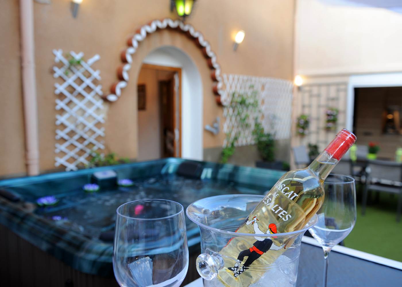 apero catalan : le Muscat de RIVESALTES