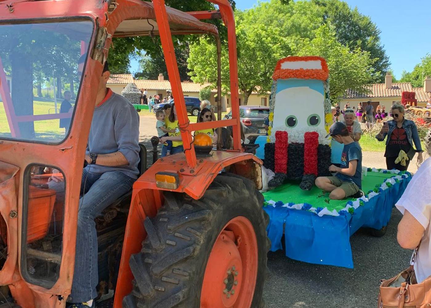 lepetitbois46_Leyme_TourdeFrance_char08