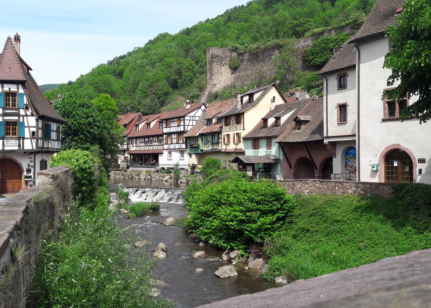Centre ville de Kaysersberg à 1 km des pavillons