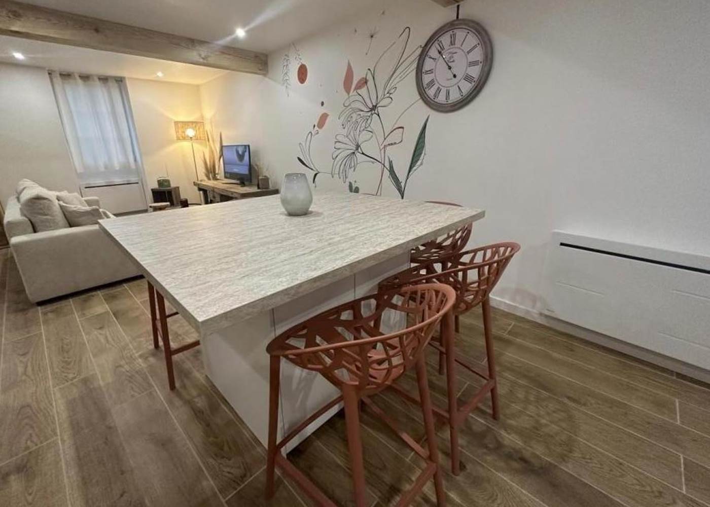 Gîte Doudou - Le Gîte - Table à manger