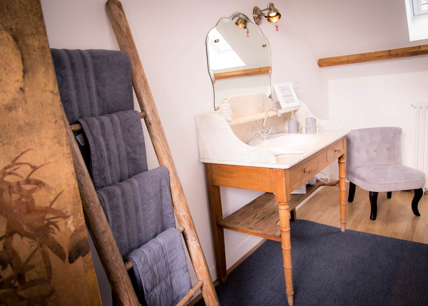 Suite La Garence, espace salle de bain