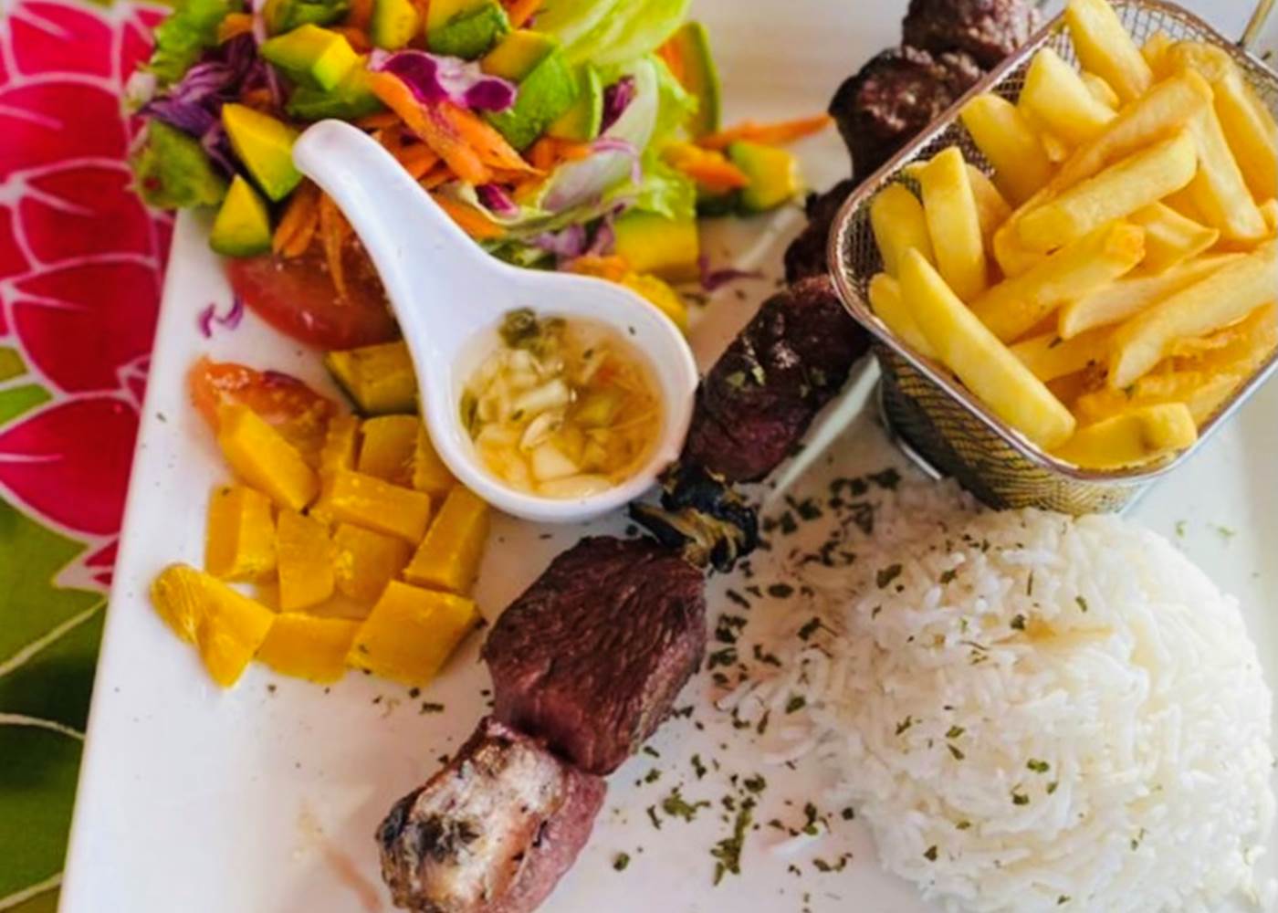 Chez Lèlette 😋, réservez au 0690 50 94 80