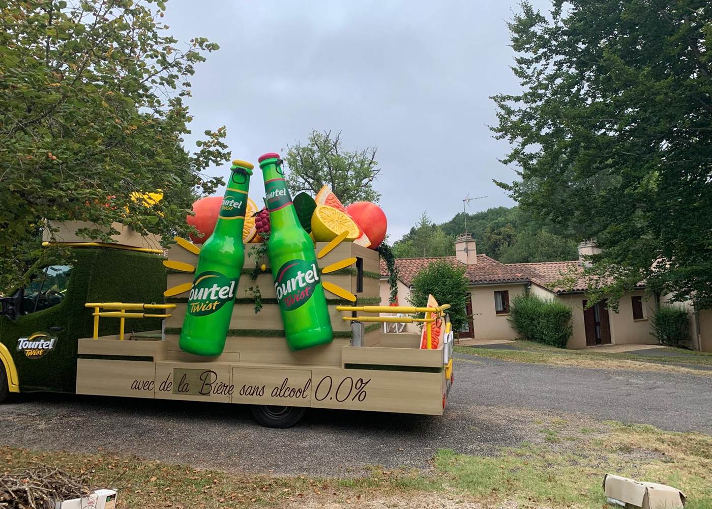 lepetitbois46_Leyme_TourdeFrance_char12