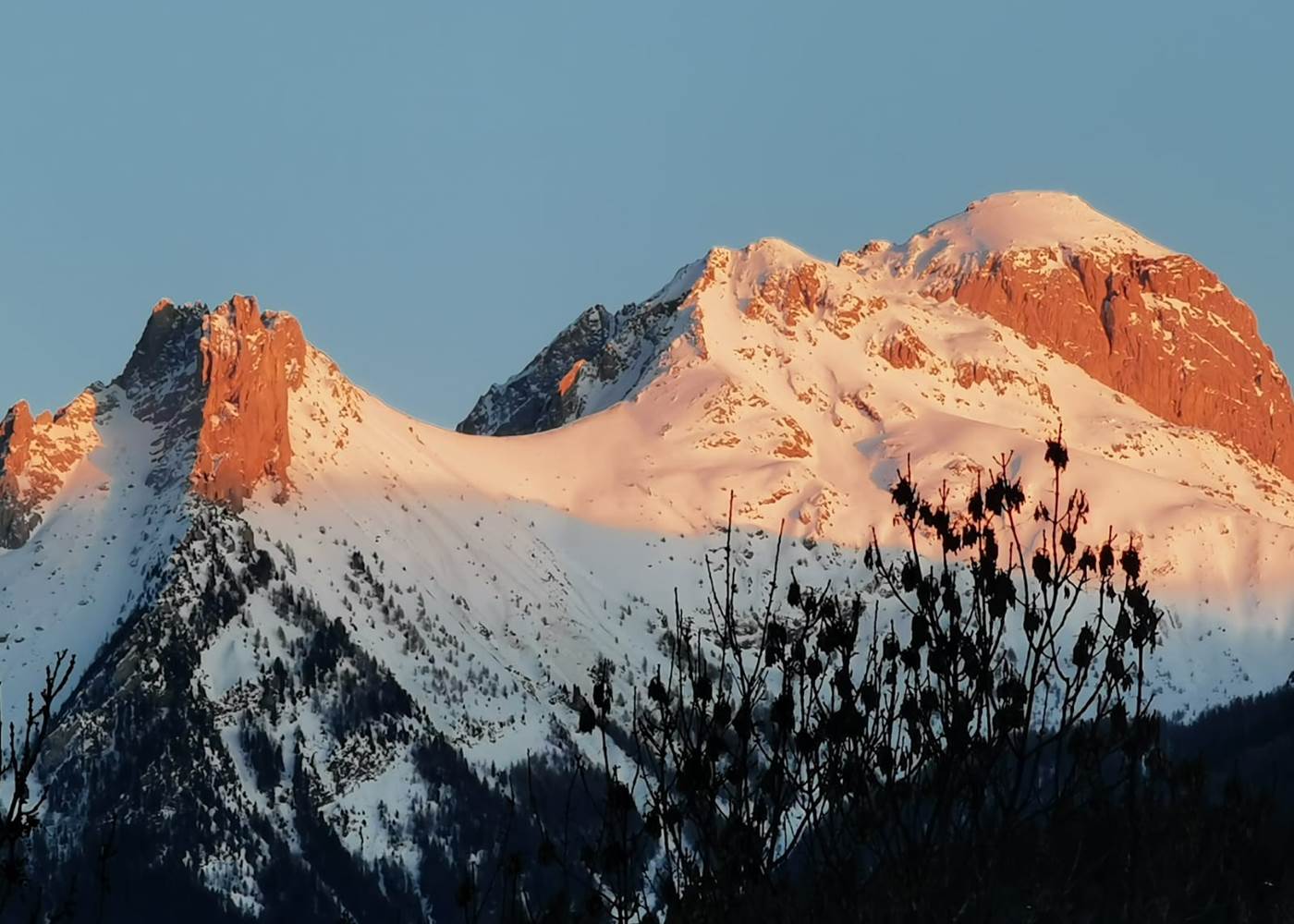 Les cabanes du domaine de l'Esperluette -vue ext