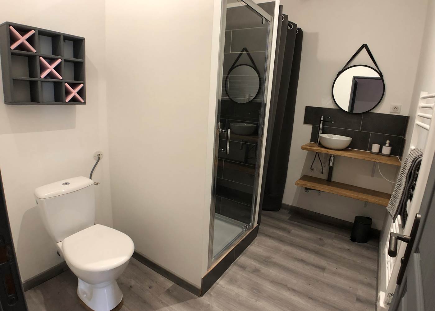 CHAMBRE JULIENAS_SDB