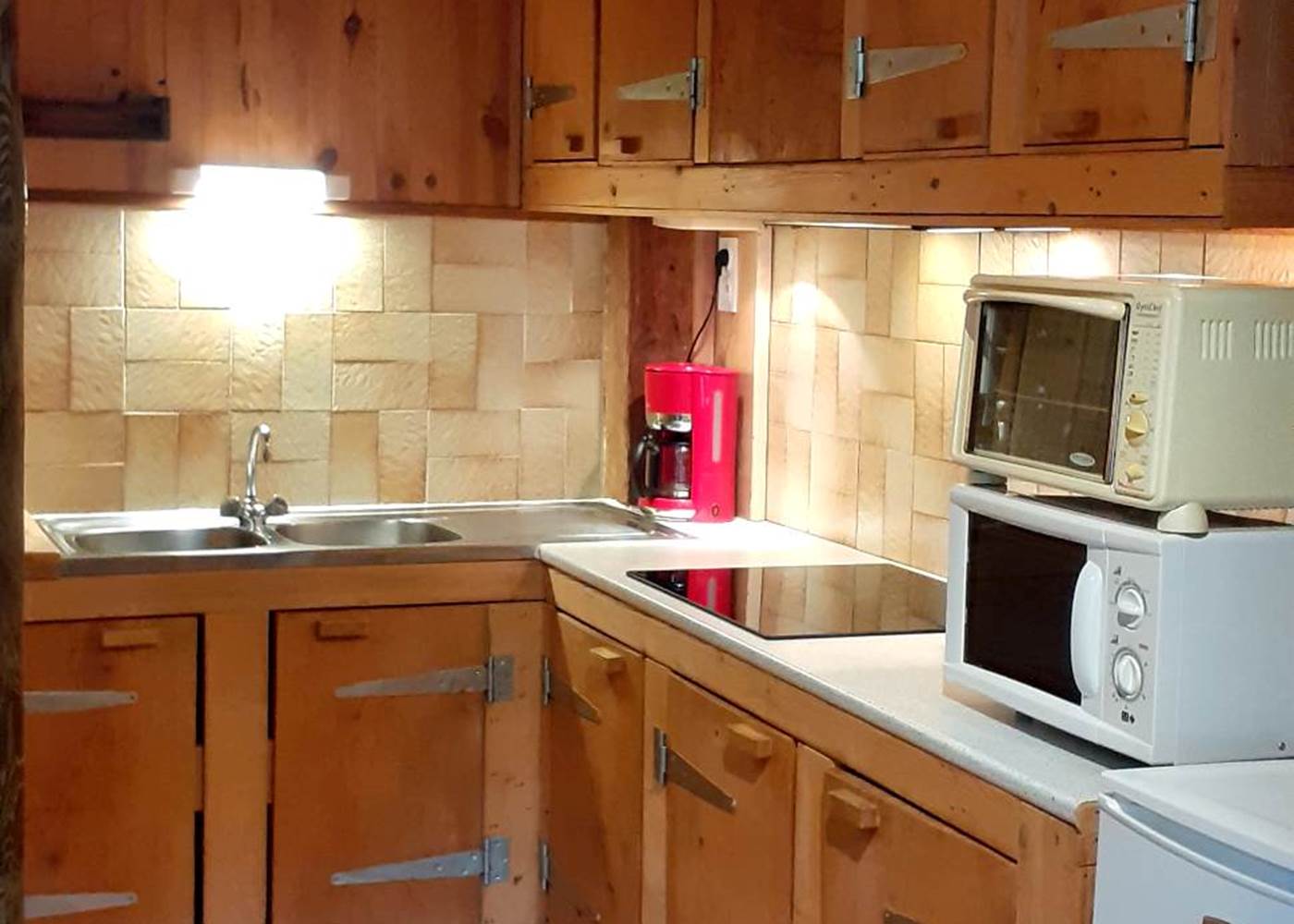 Gîte Tré le grenier - charmant gîte - Gîte le Haut - pour 2 personnes - kitchenette