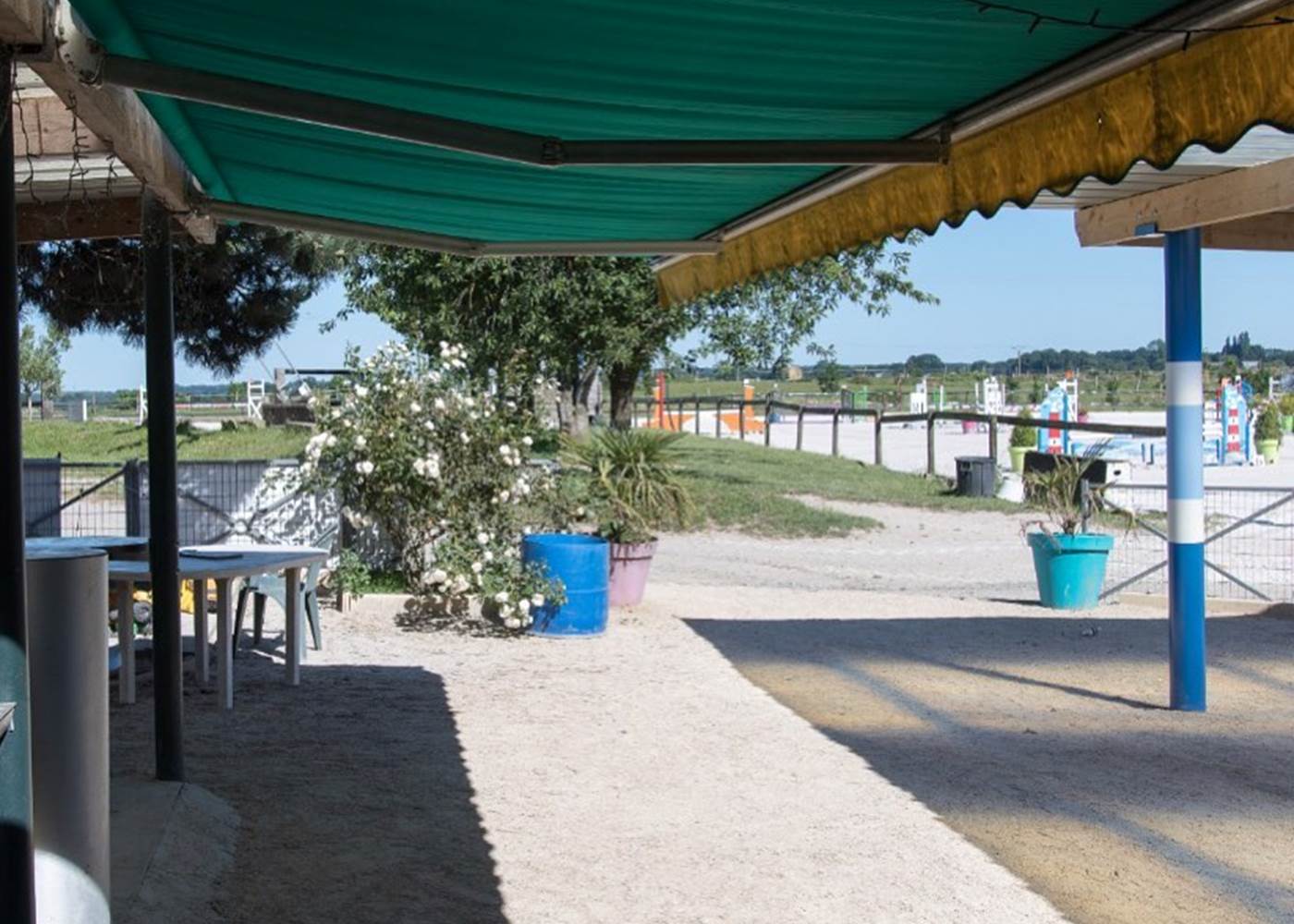 Espace extérieur ombragé