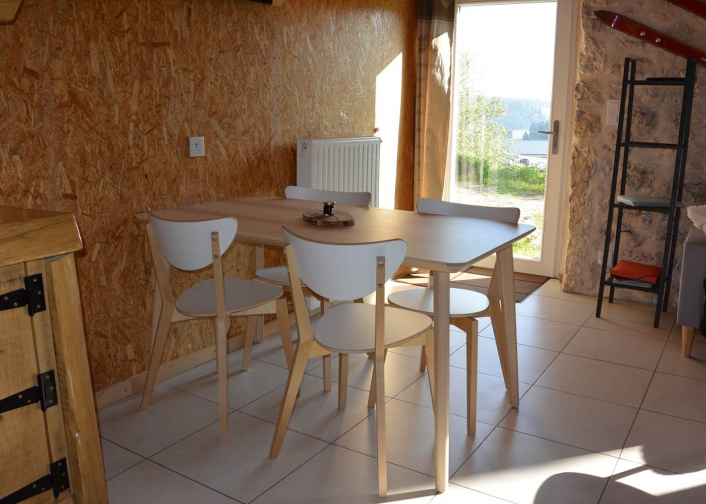 Gîte Tré le grenier - charmant gîte - Gîte le Bas - pour 5 personnes - coin repas