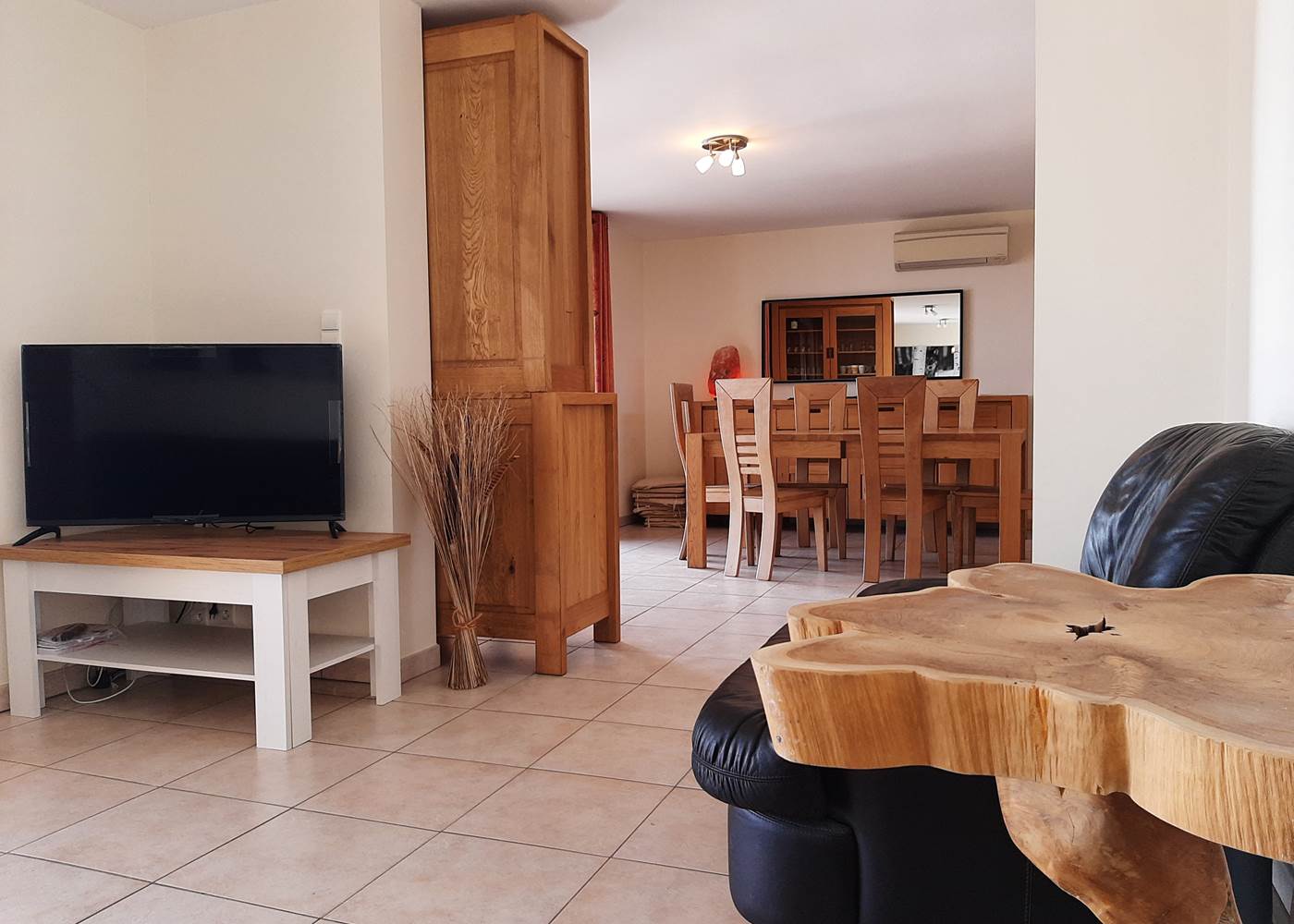 Salon les Jospéhines A11/24