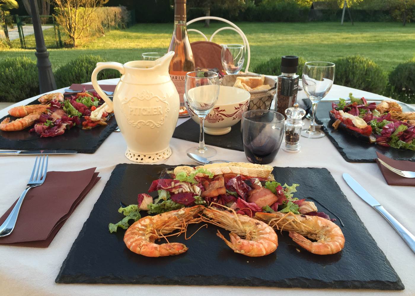 Déjeuner en terrasse