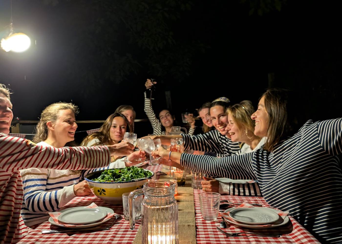 Convivialité terrasse Casastelle