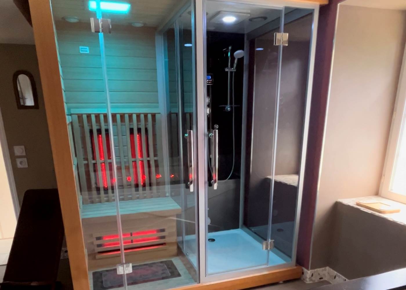 Sauna Infra-rouge & Douche-hammam - Le Domaine Enchanté