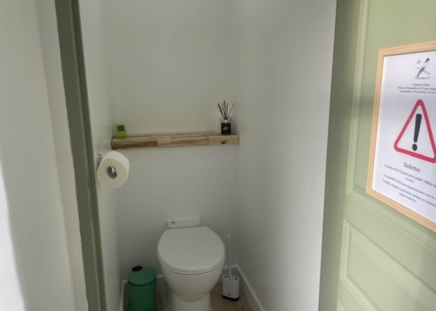 Toilette chambre verte