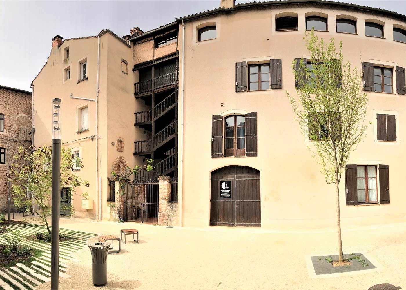 18 place Saint Priest