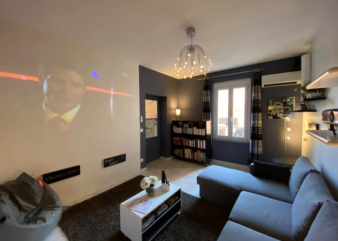 Salon multimedia la solana 4