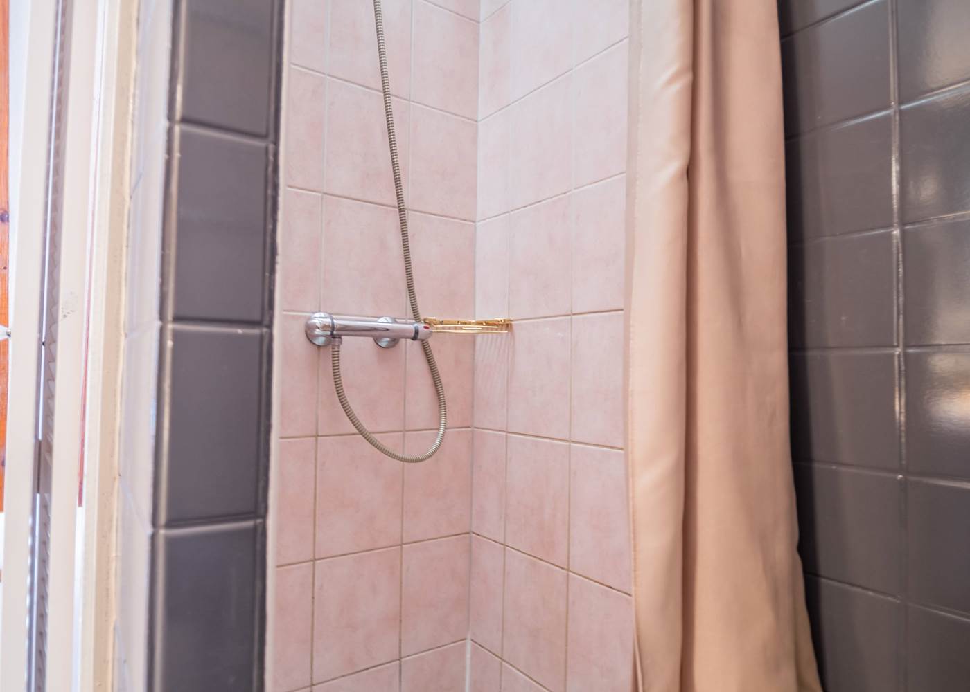 Douche du pavillon Gewurz