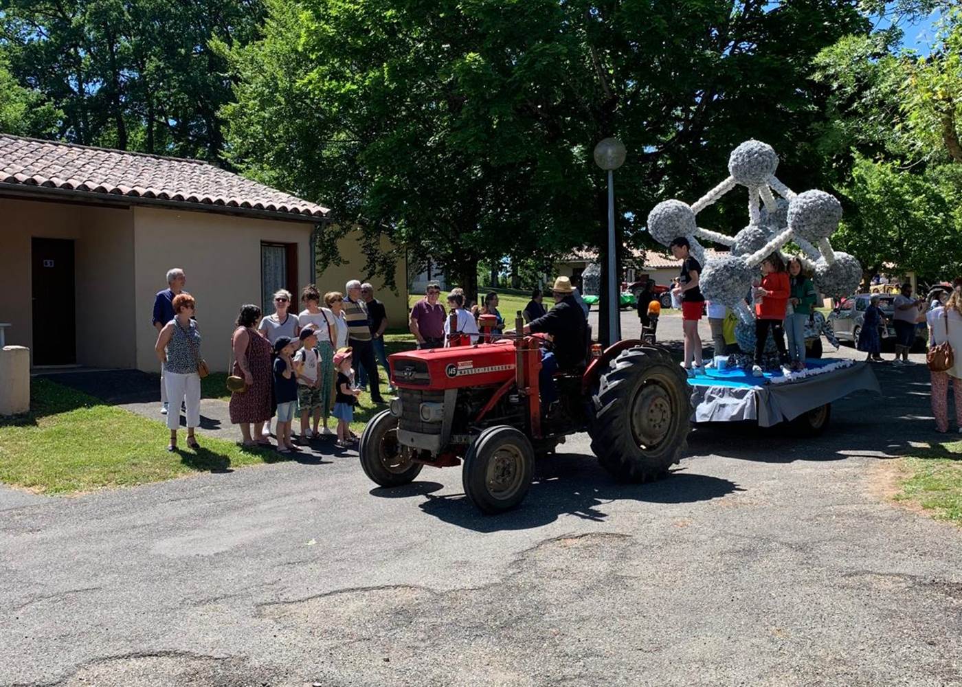 lepetitbois46_Leyme_TourdeFrance_char09