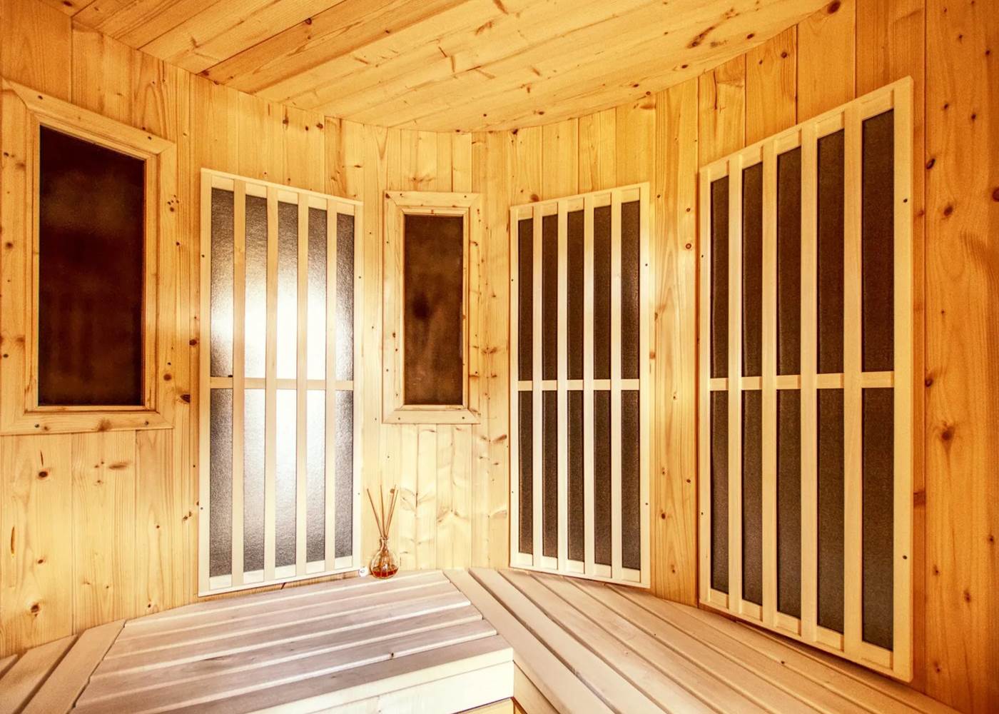 HYGGE_EN_PÉRIGORD_BAIN_NORDIQUE_SAUNA_COCOONING_VACANCES_TOURISME_AMIS_FAMILLE_DORDOGNE