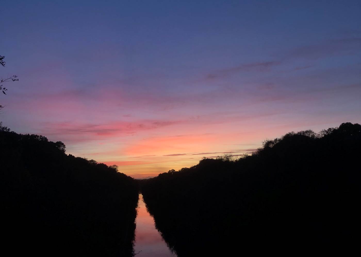 Canal de Rompsay au crépuscule