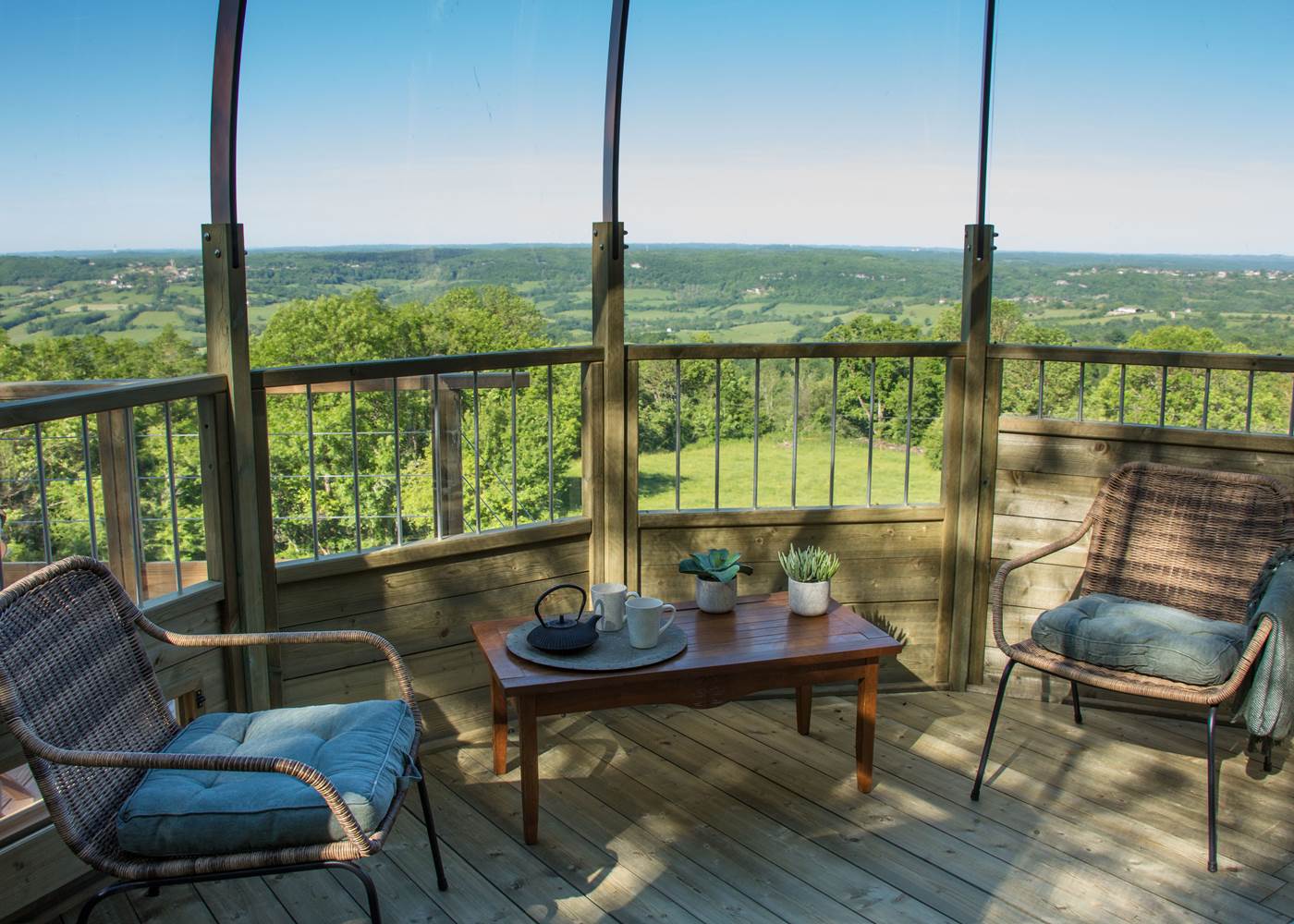 Habitat insolite, vue sur les etoiles et Turenne