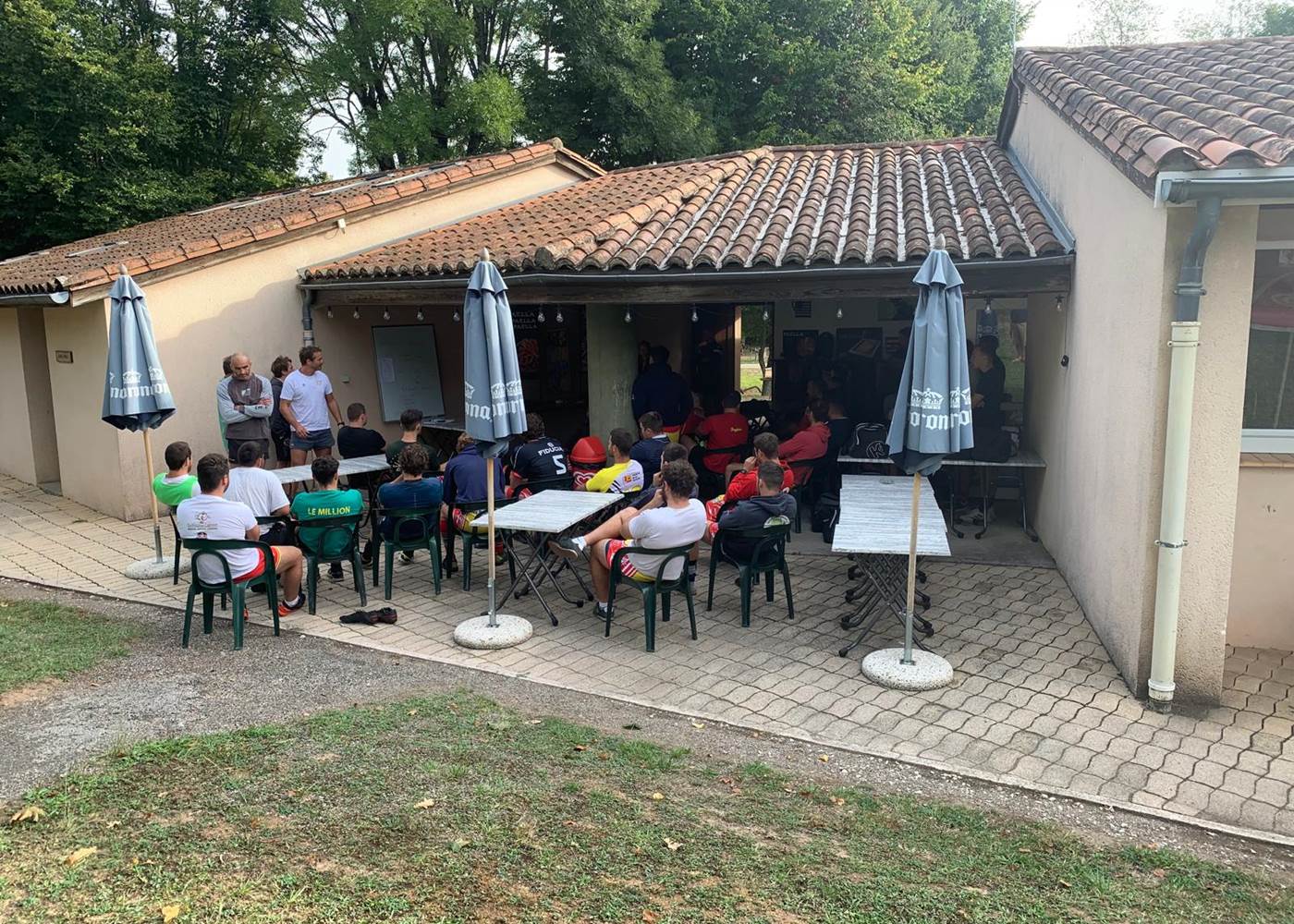 lepetitbois46_Leyme_terrasse couverte