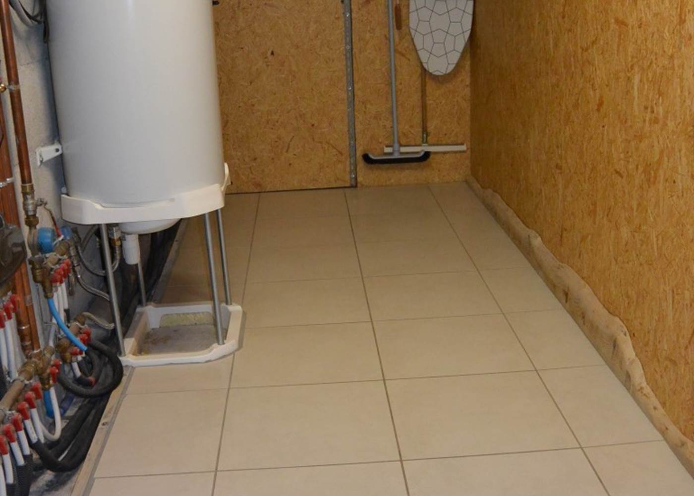 Gîte Tré le grenier - charmant gîte - Gîte le Bas - pour 5 personnes -séchoir