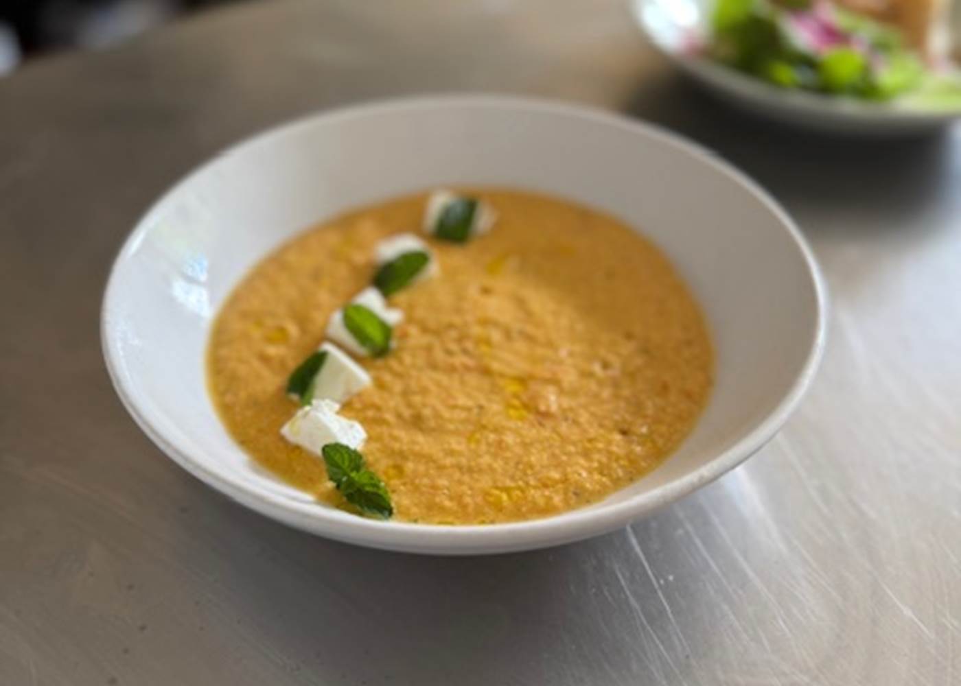 Gaspacho de melon à la menthe.