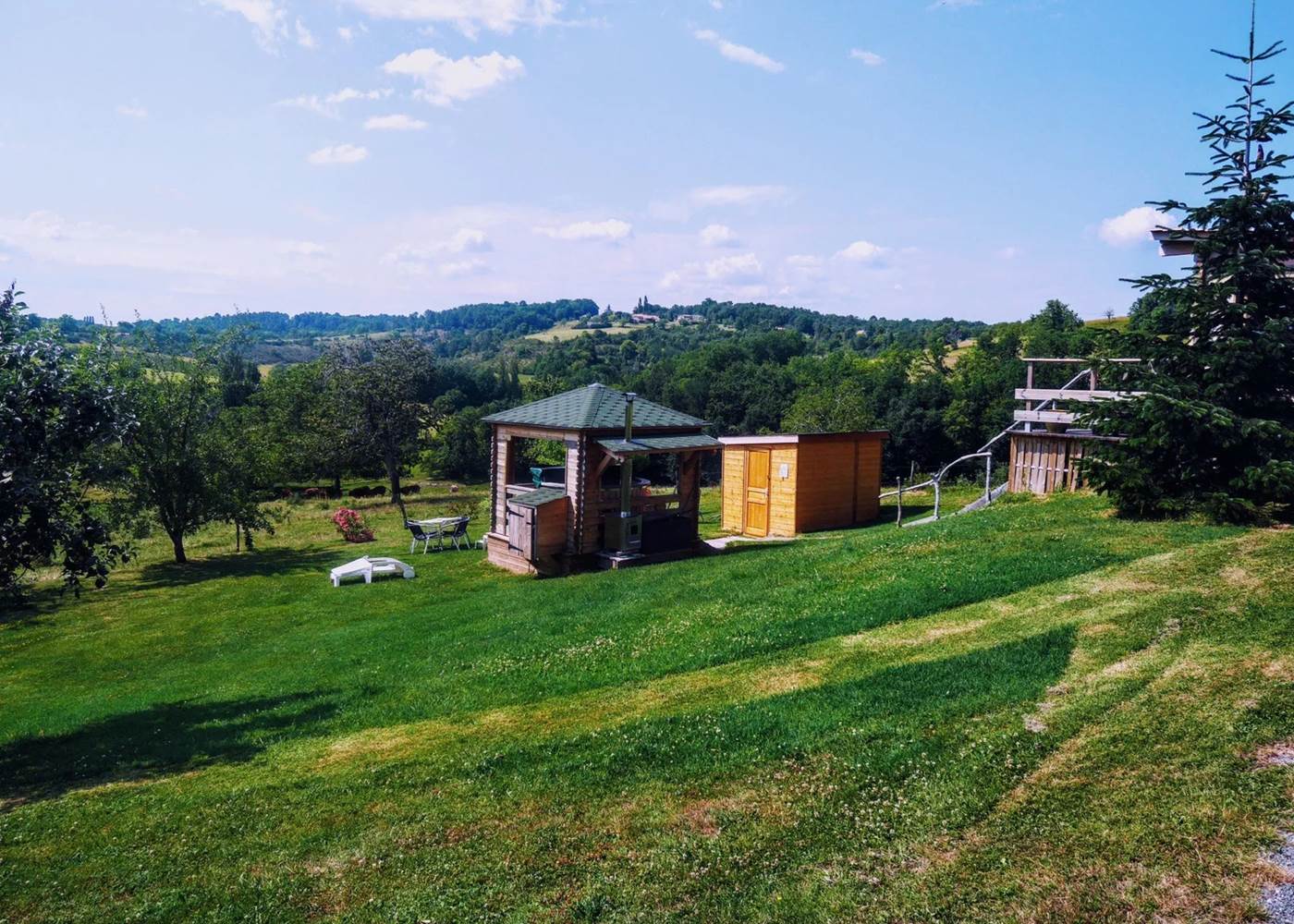 HYGGE_EN_PÉRIGORD_BAIN_NORDIQUE_SAUNA_COCOONING_VACANCES_TOURISME_AMIS_FAMILLE_DORDOGNE