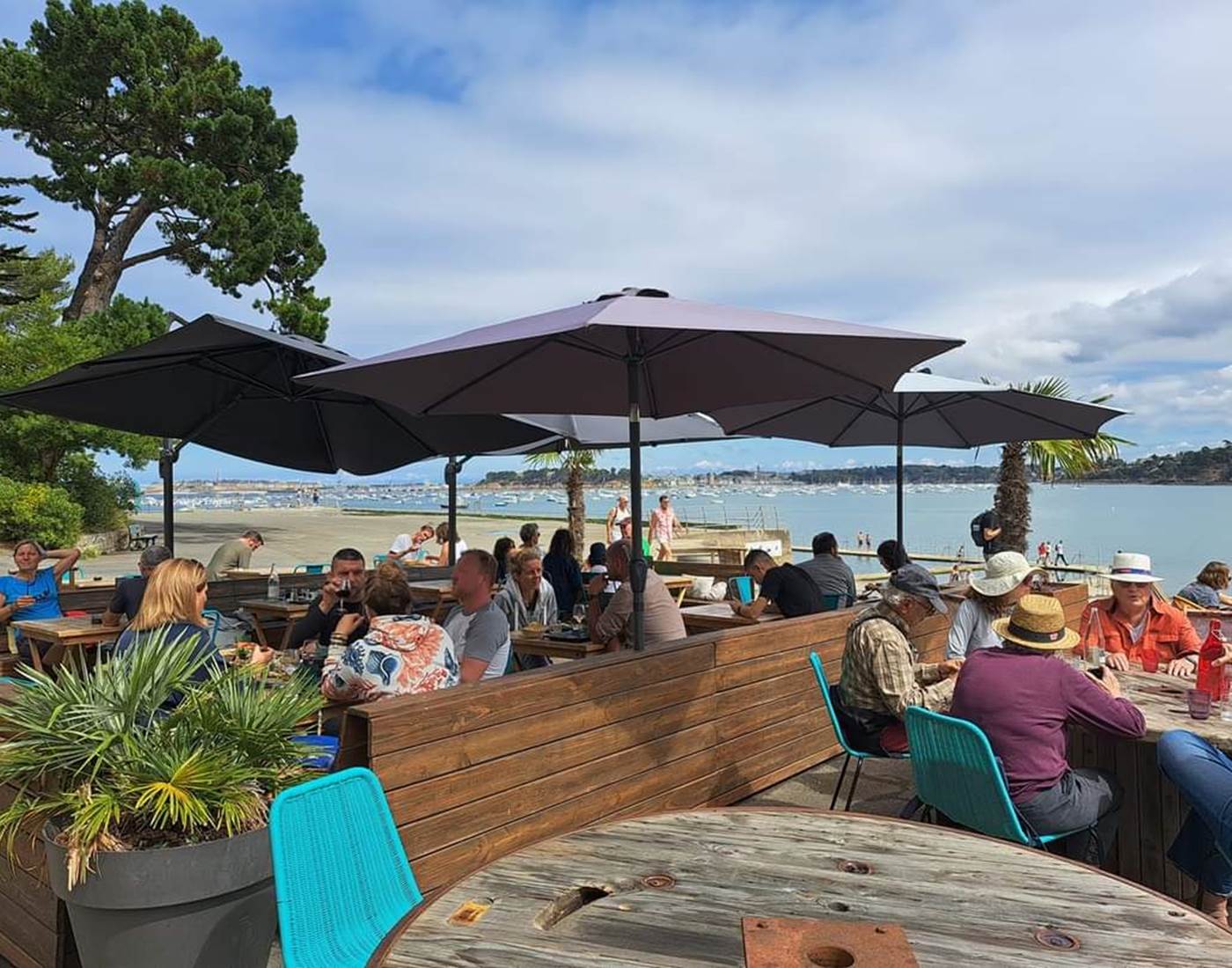 Le Carthagene à 200m du Clos de la Fontaine