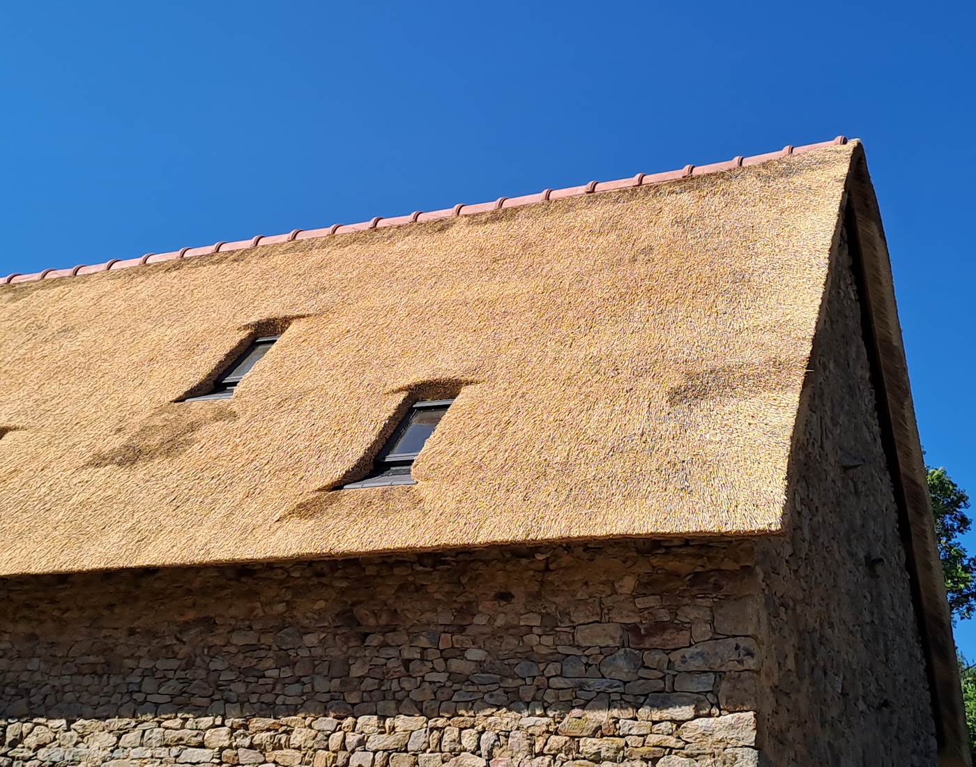 Réfection de la toiture en chaume
