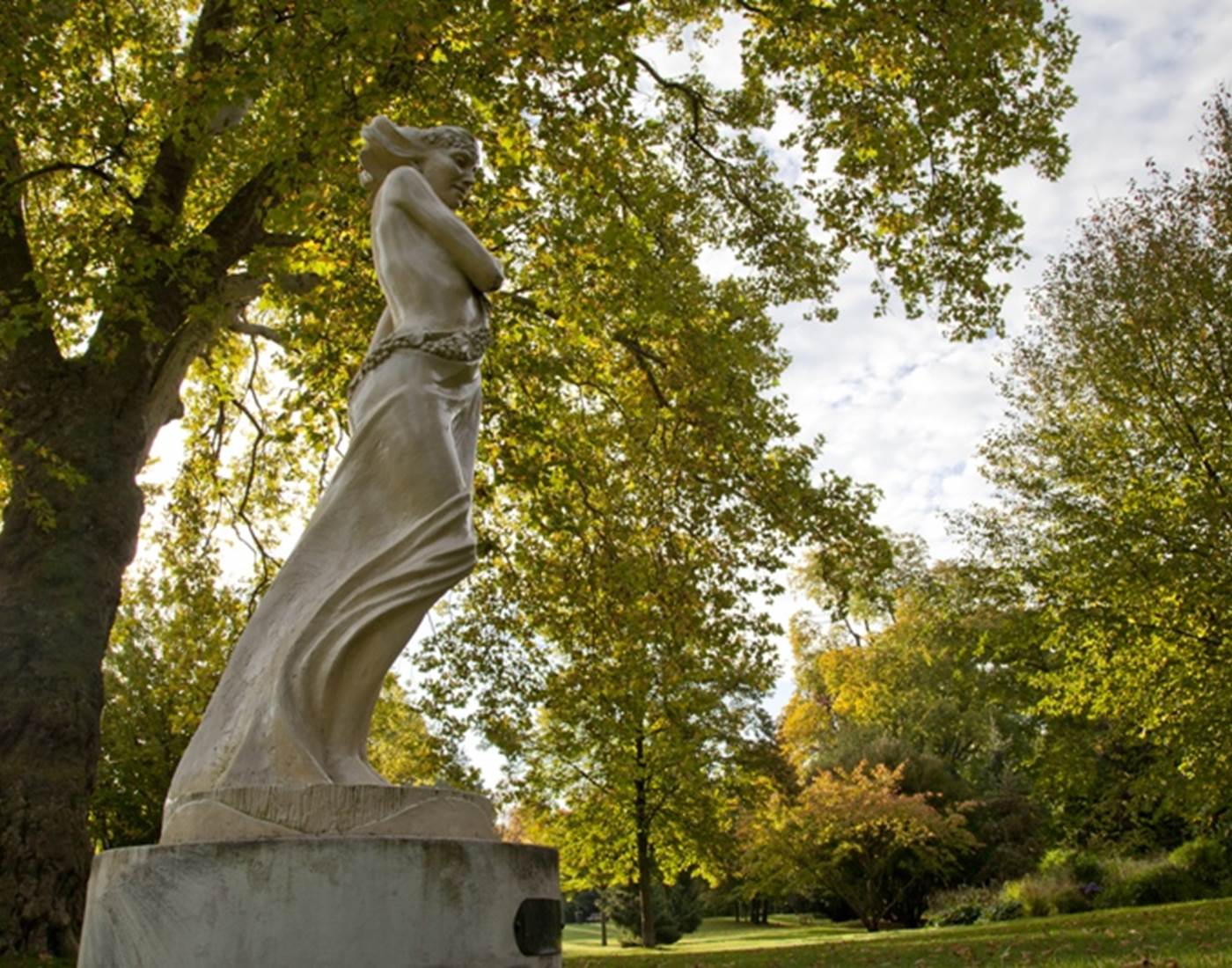 petit-jard-chalons-statue