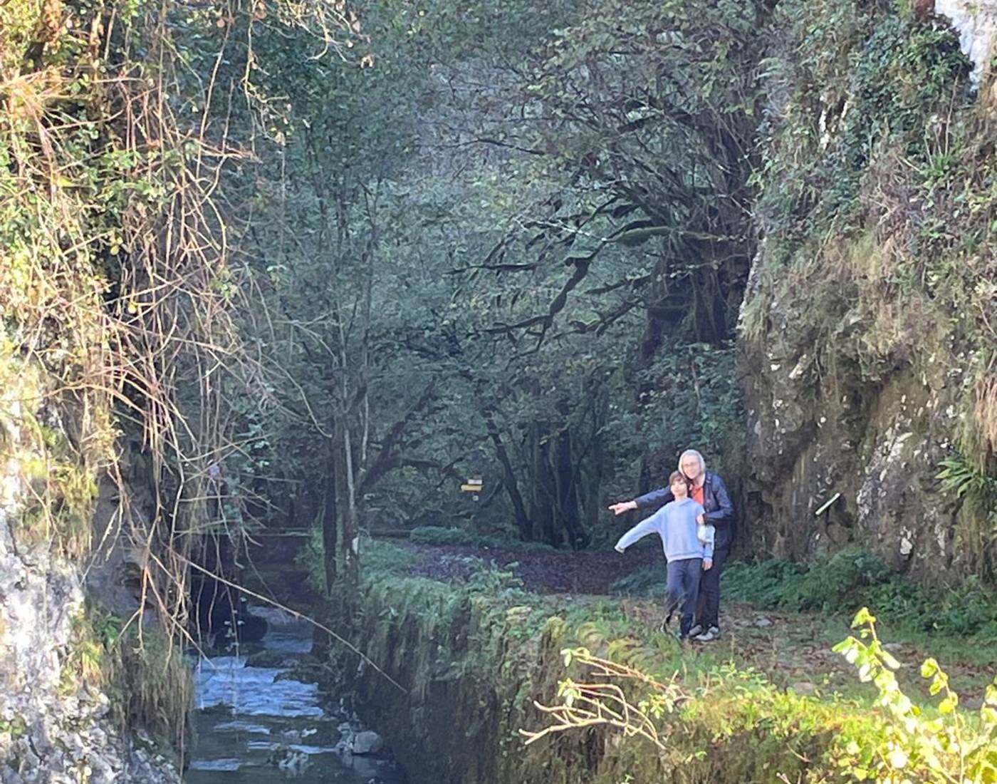 La Gourgue d'Asque et la rivière Arros qui longe le sentier de randonnée-news
