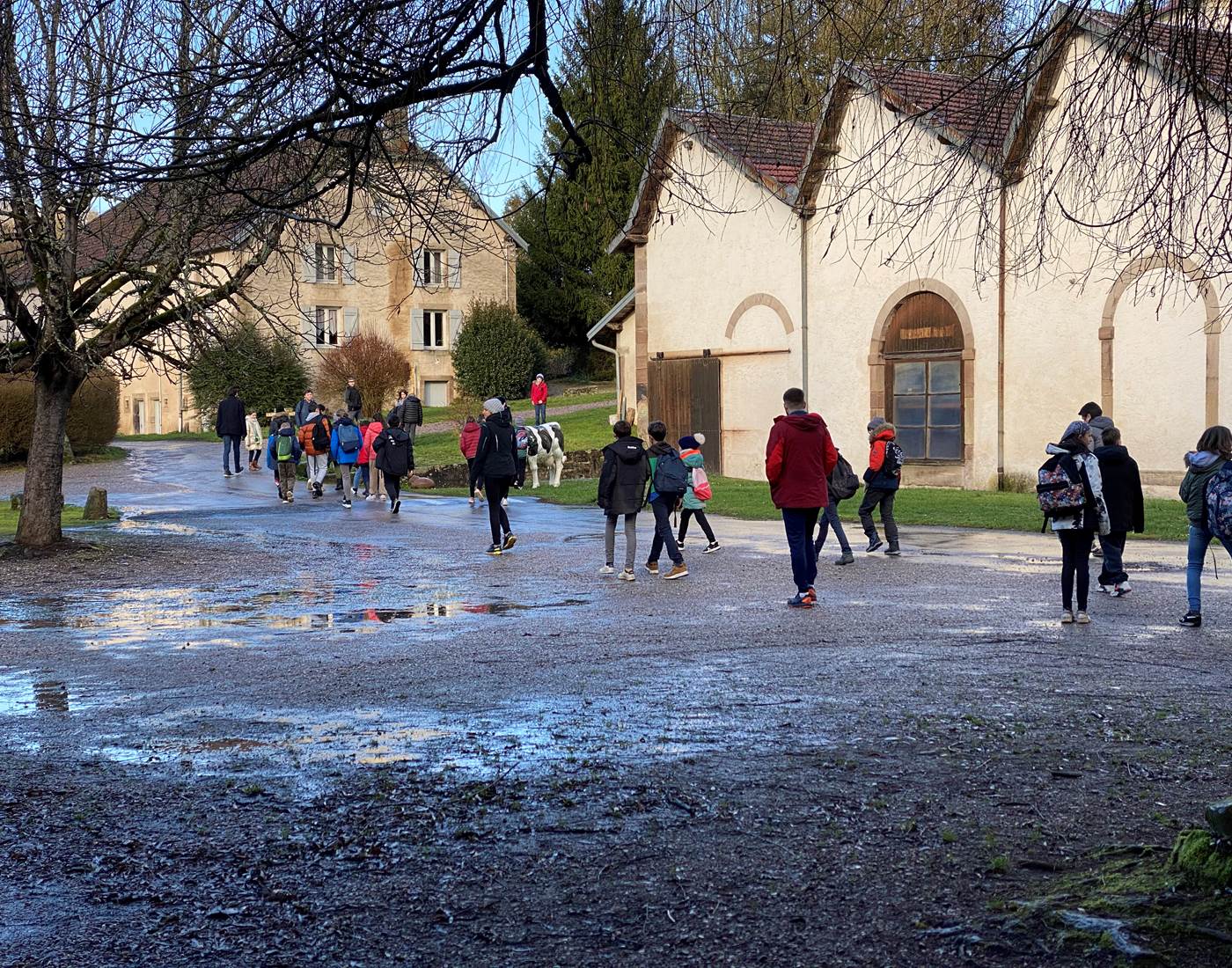 Visite guidée d'un groupe scolaire