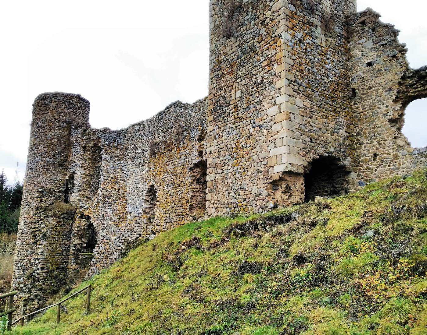 Le Château des Cornes d'Urfé