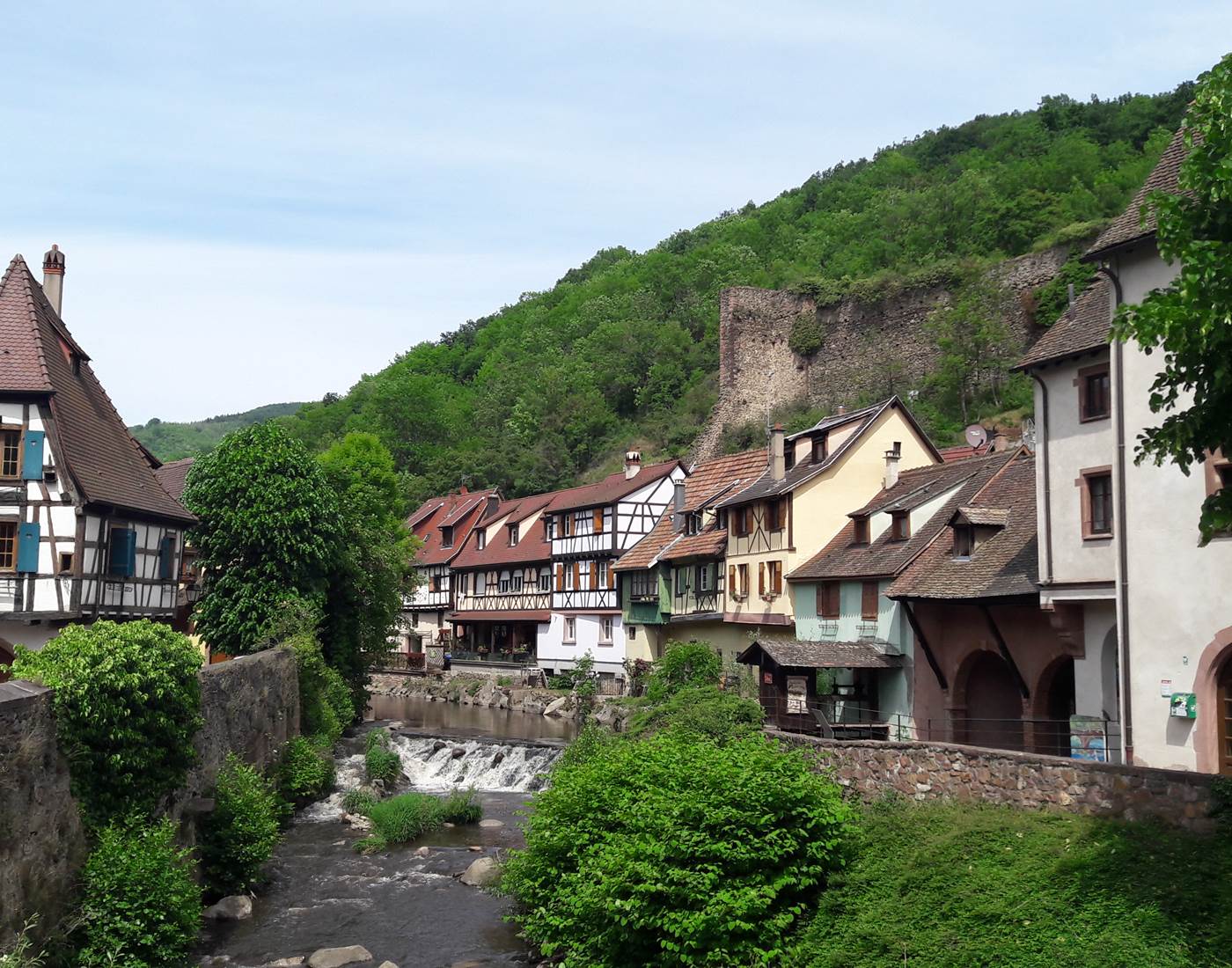 La rivière "La Weiss" qui traverse Kaysersberg