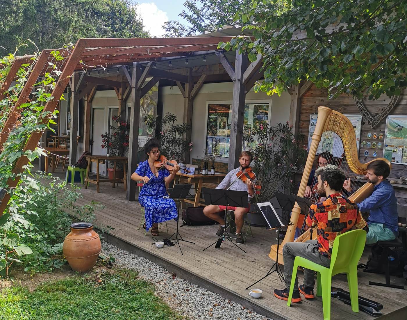 Ici, un concert du Quintette Le bateau ivre