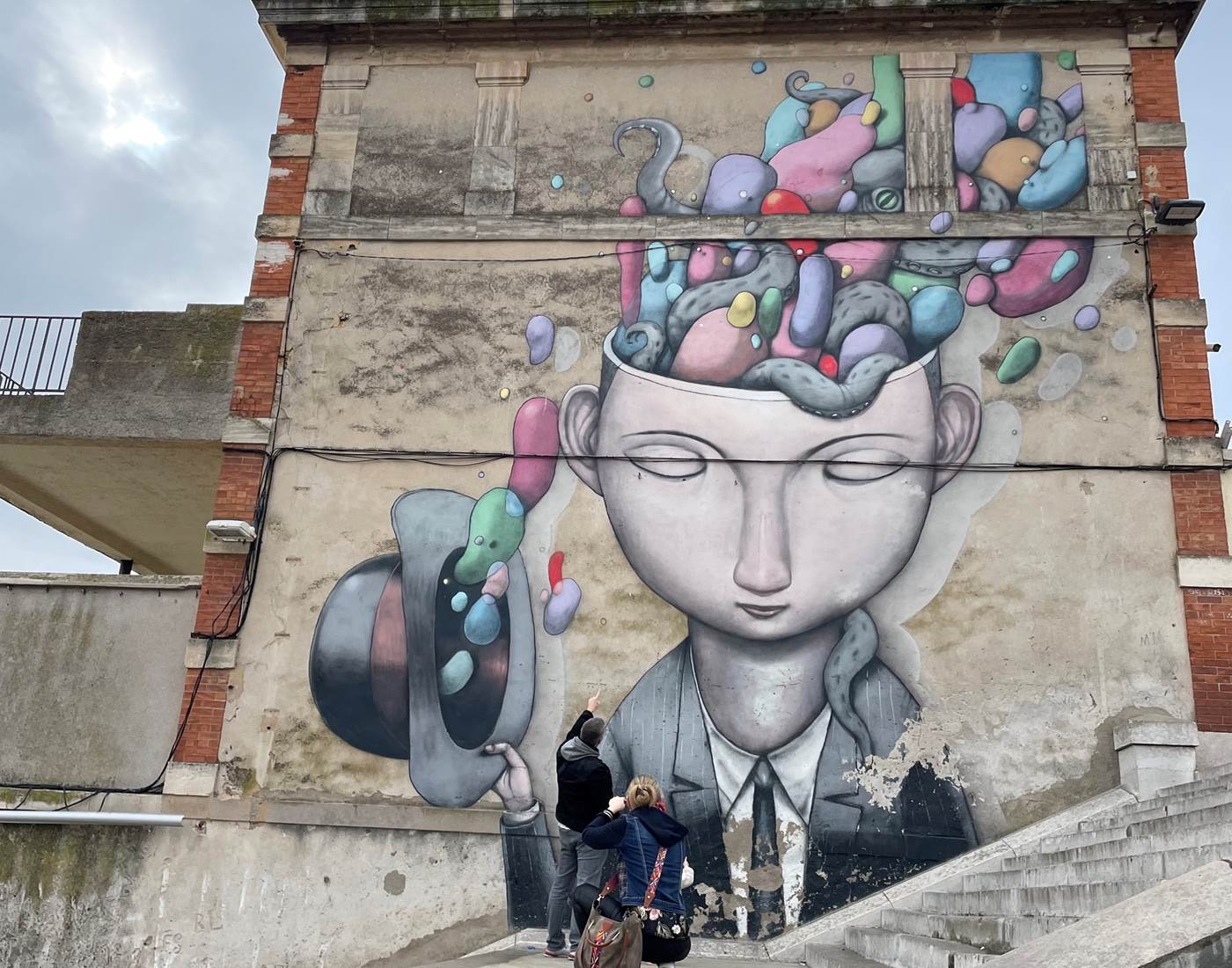 Le mur du Lycée Paul Valéry-page