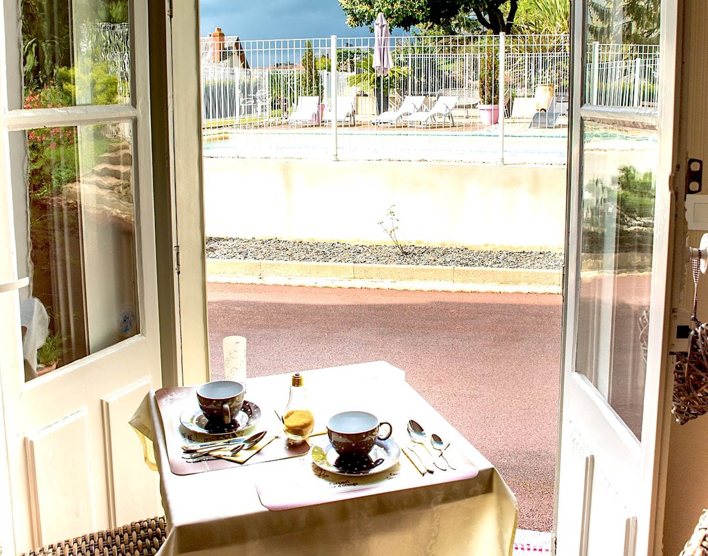 Salle du petit déjeuner-page