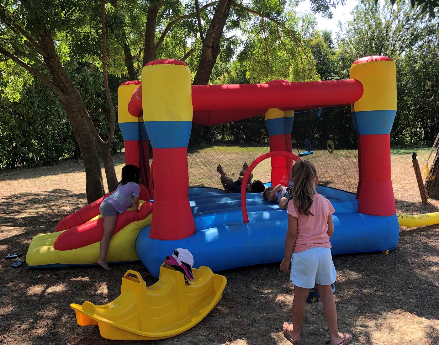 Les Mazets du Rouret - jeux gonflable pour les enfants