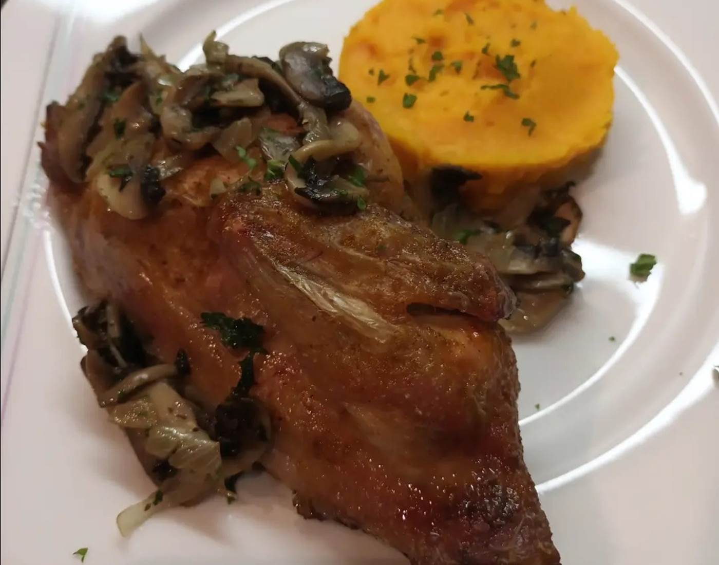 Demi-coquelet purée de butternut - Le Veilleur de Noblat