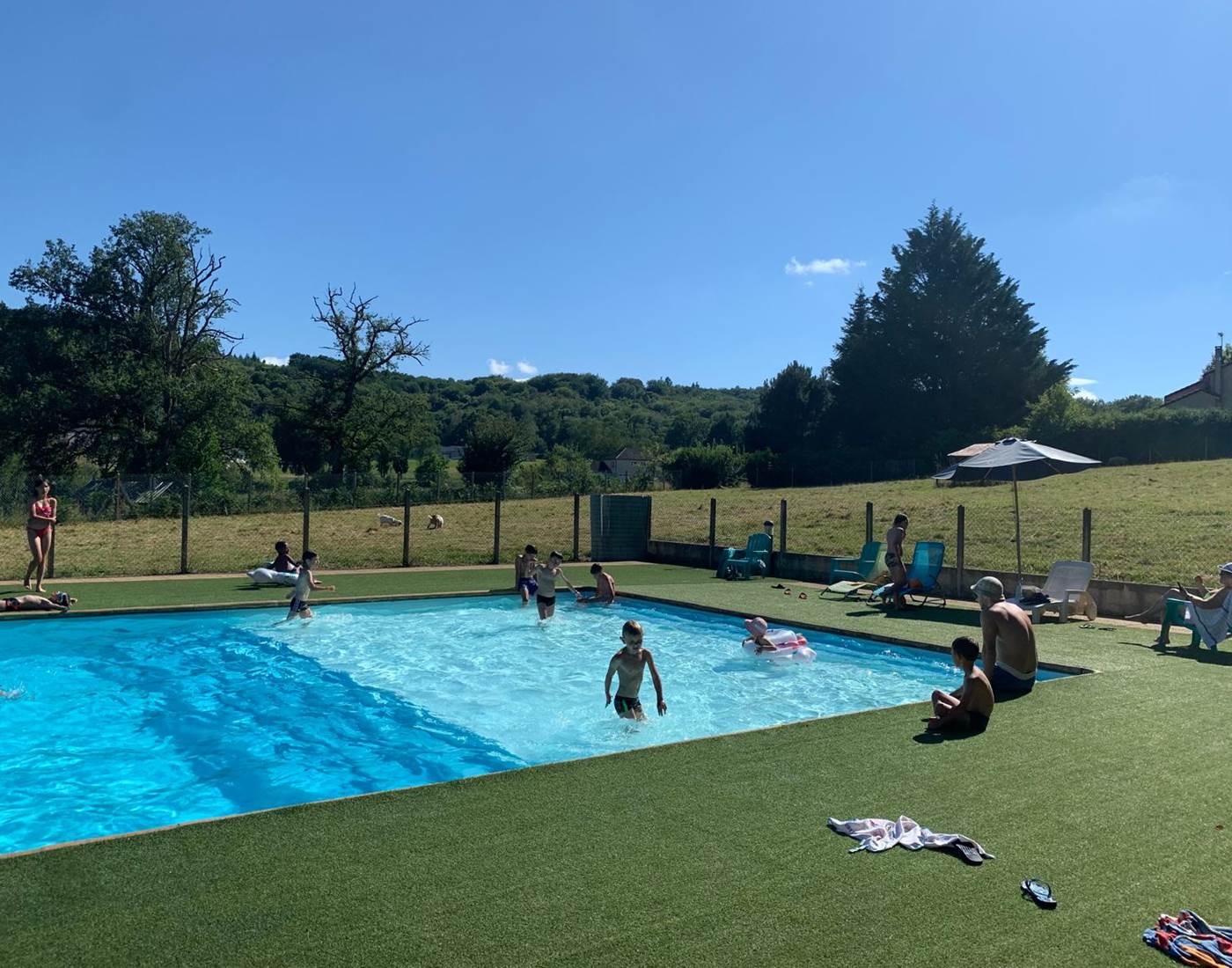 gites dans le lot avec piscine